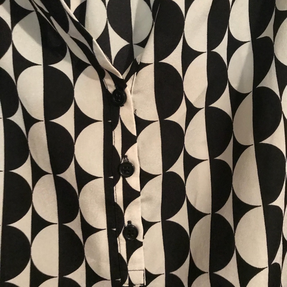 Patterned top - Picture 2 of 4